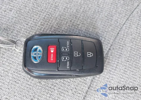 2025 Toyota Sienna Le z USA, uszkodzony, nr VIN 5TDKRKEC0SS236984